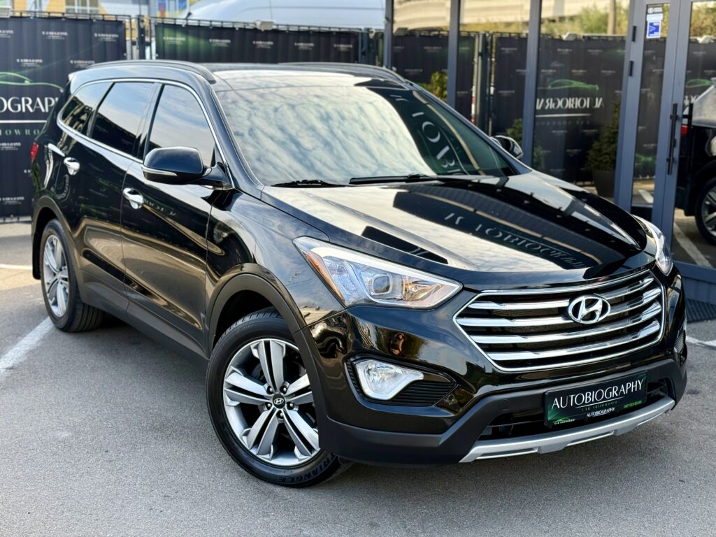 Hyundai Grand Santa Fe 