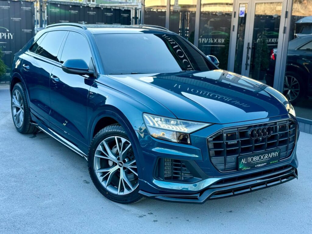 Audi Q8